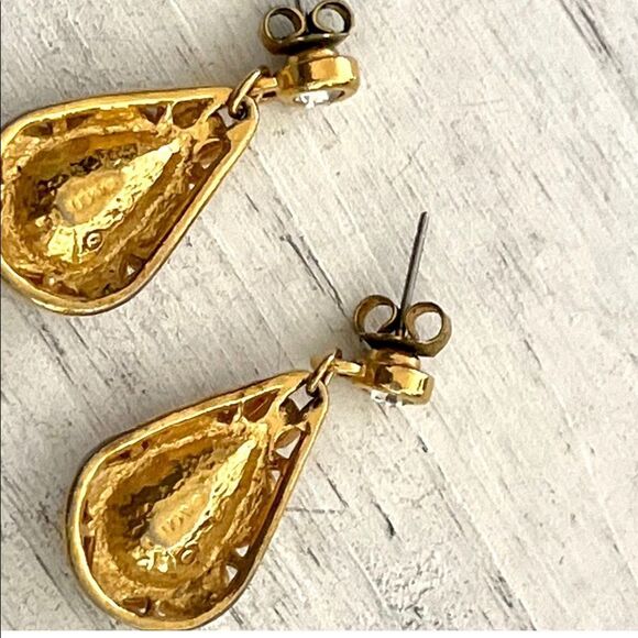 Avon vintage blue rhinestone gold tone drop earrings - Picture 4 of 9